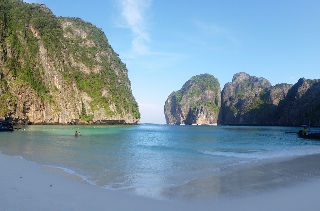 maya bay beach phiphi